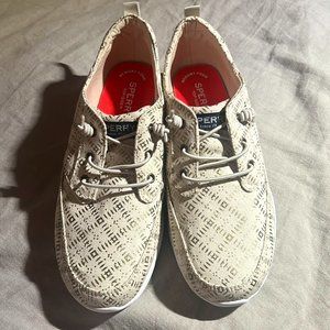 Like New Sperry Shoes Girls 5.5, Fits Womens 7